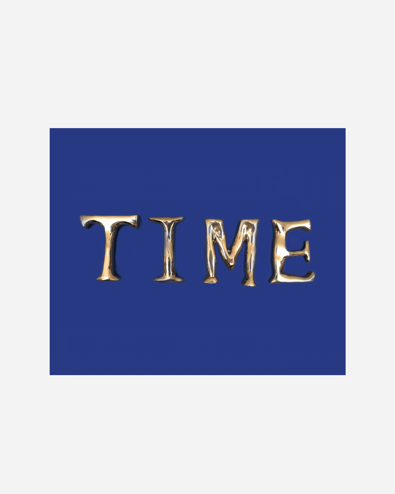 Time – Escultura em Latão Maciço | O Tempo como Matéria